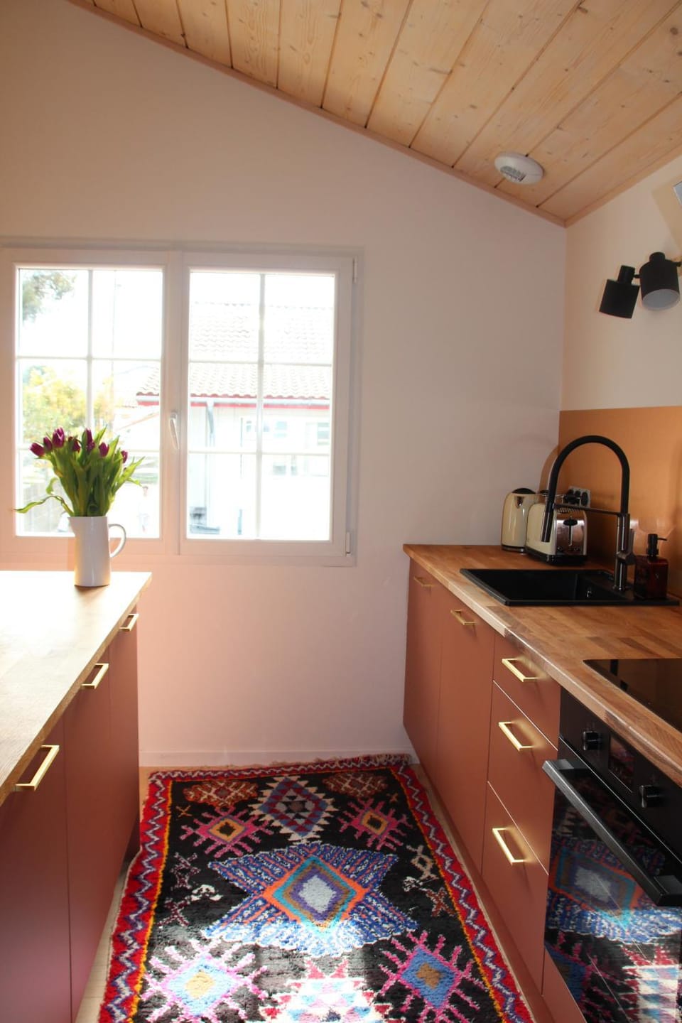 Kitchen or kitchenette, Living room