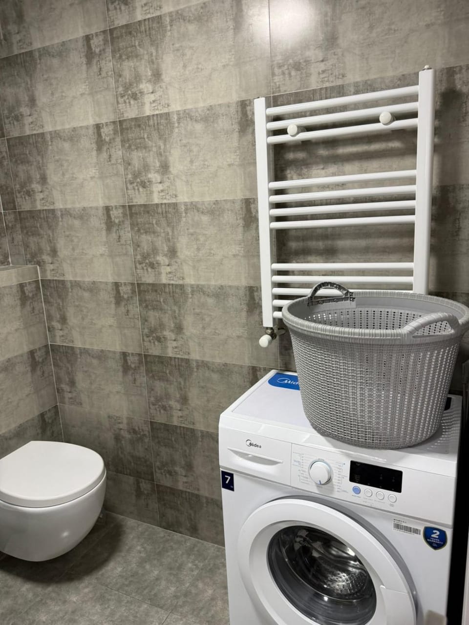 Toilet, Bathroom, washing machine
