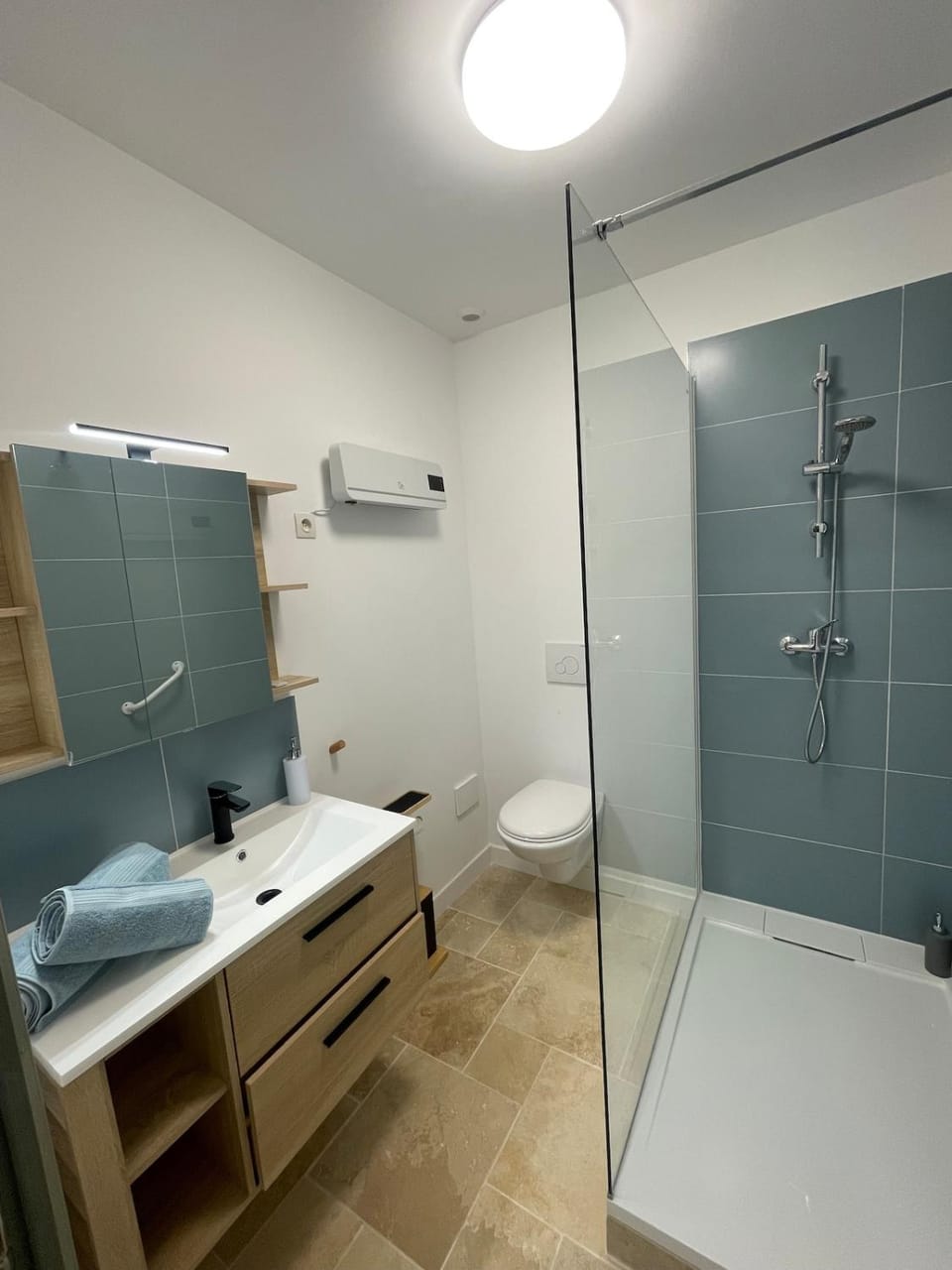 Cozy and stylish studio 5 minutes from Narbonne Moussan Apartment in Narbonne