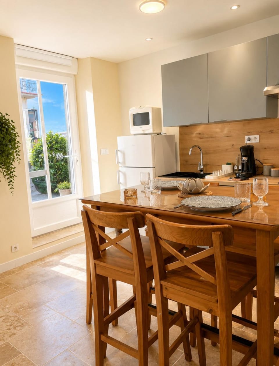 Cozy and stylish studio 5 minutes from Narbonne Moussan Apartment in Narbonne