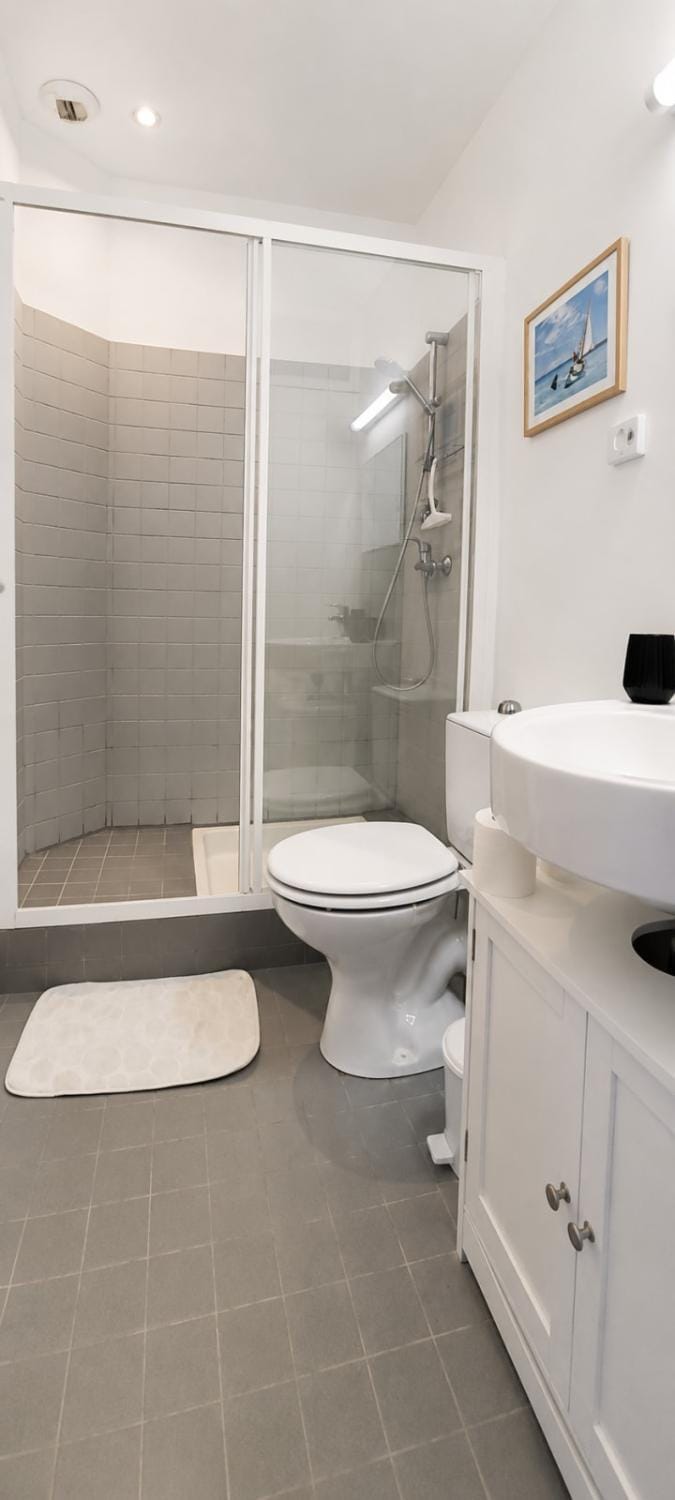 The Thermal & Casino Stopover Apartment with garden Apartment in Nouvelle-Aquitaine