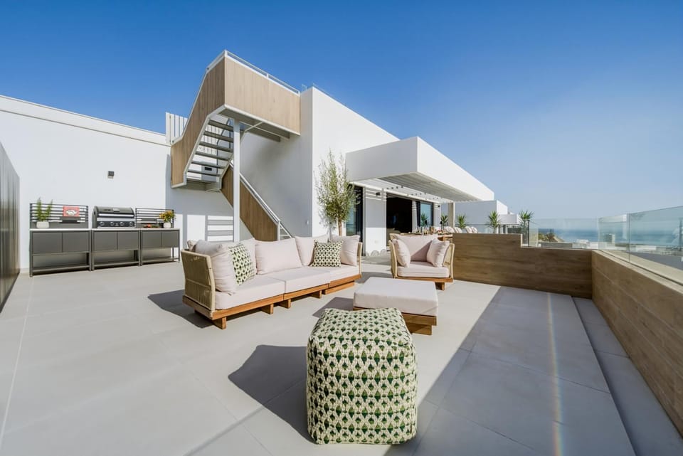 BBQ facilities, Balcony/Terrace, Seating area, Sea view