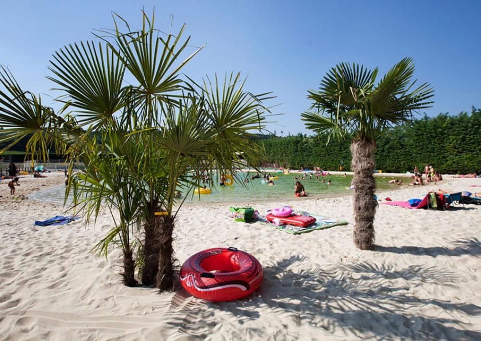 Day, Natural landscape, Beach, sunbed