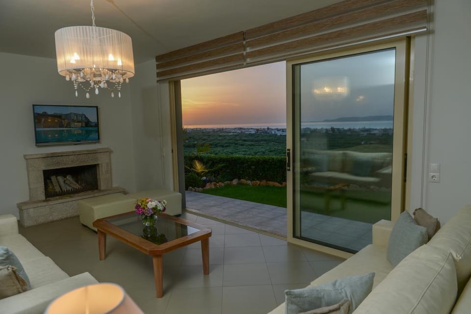 Living room, Seating area, Sunset