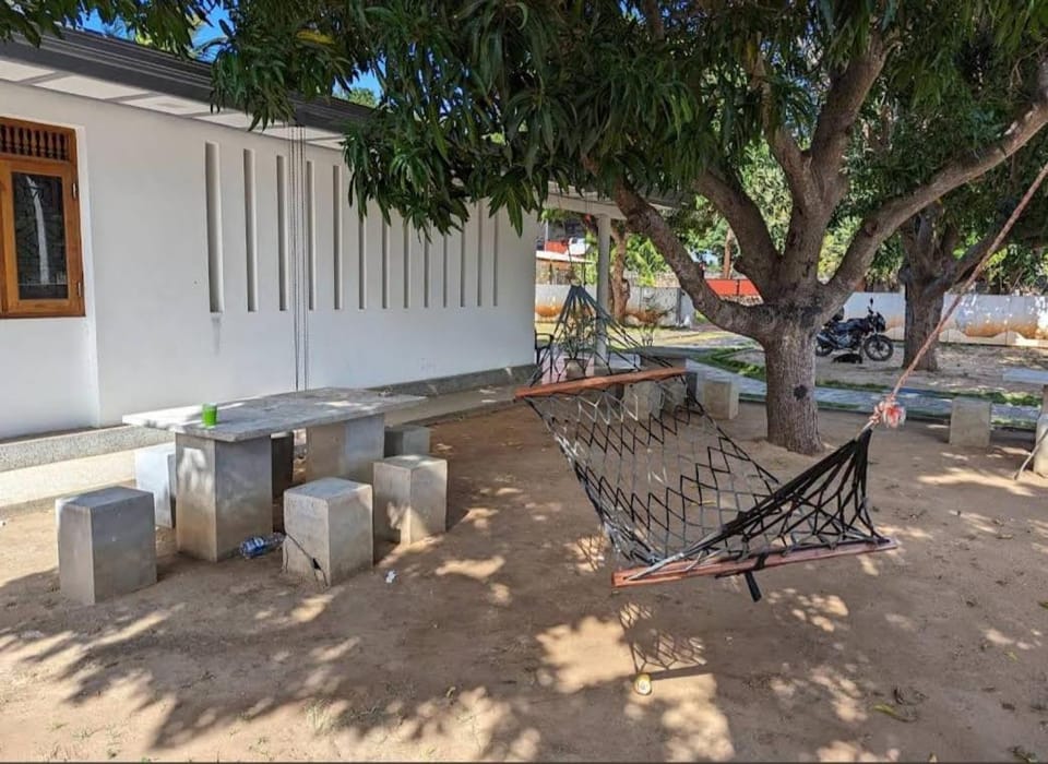 ThiYa Hotel & Restaurant Bed and Breakfast in Sri Lanka