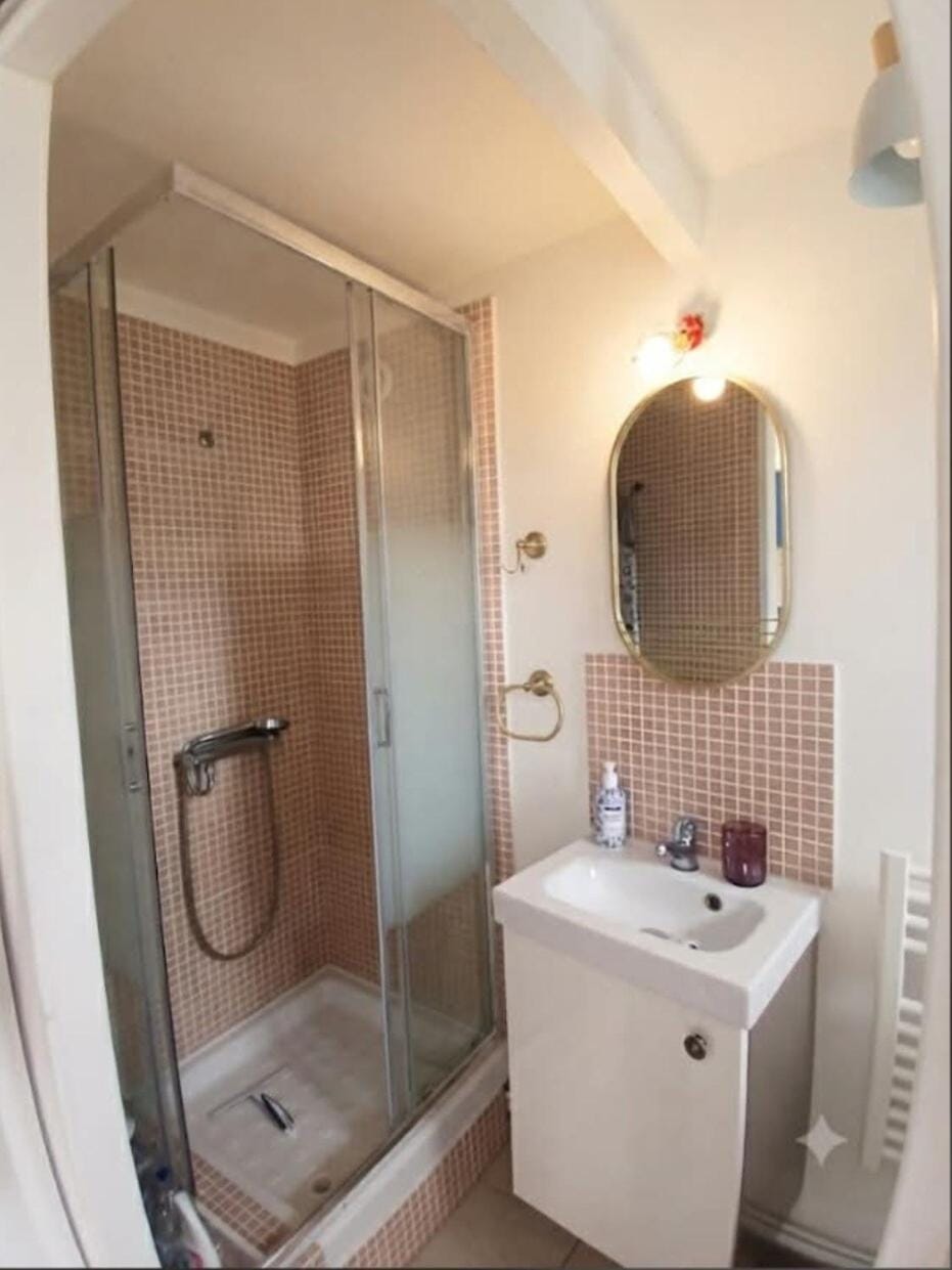 Studio cosy avec terrasse, à 50m de la mer Apartment in Saint-Nazaire