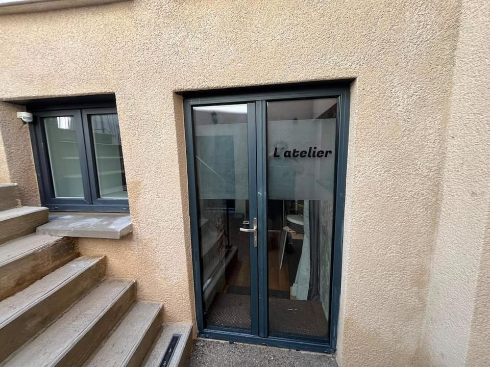 L atelier f2 climatisé plein centre Apartment in Auvergne-Rhône-Alpes