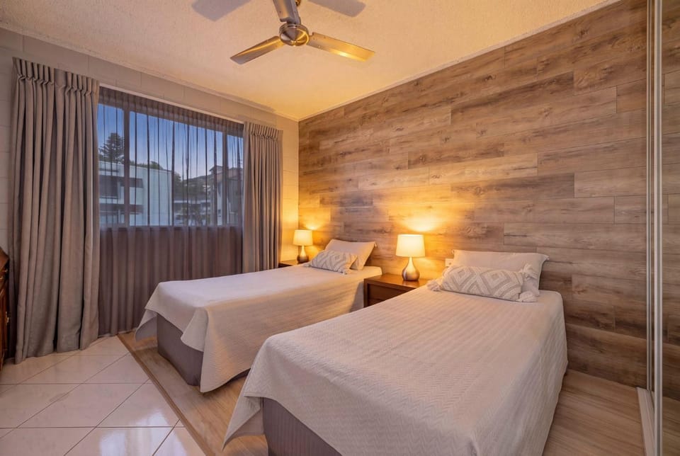Strand Apartment, Ocean Views & Central Location Apartment in Townsville