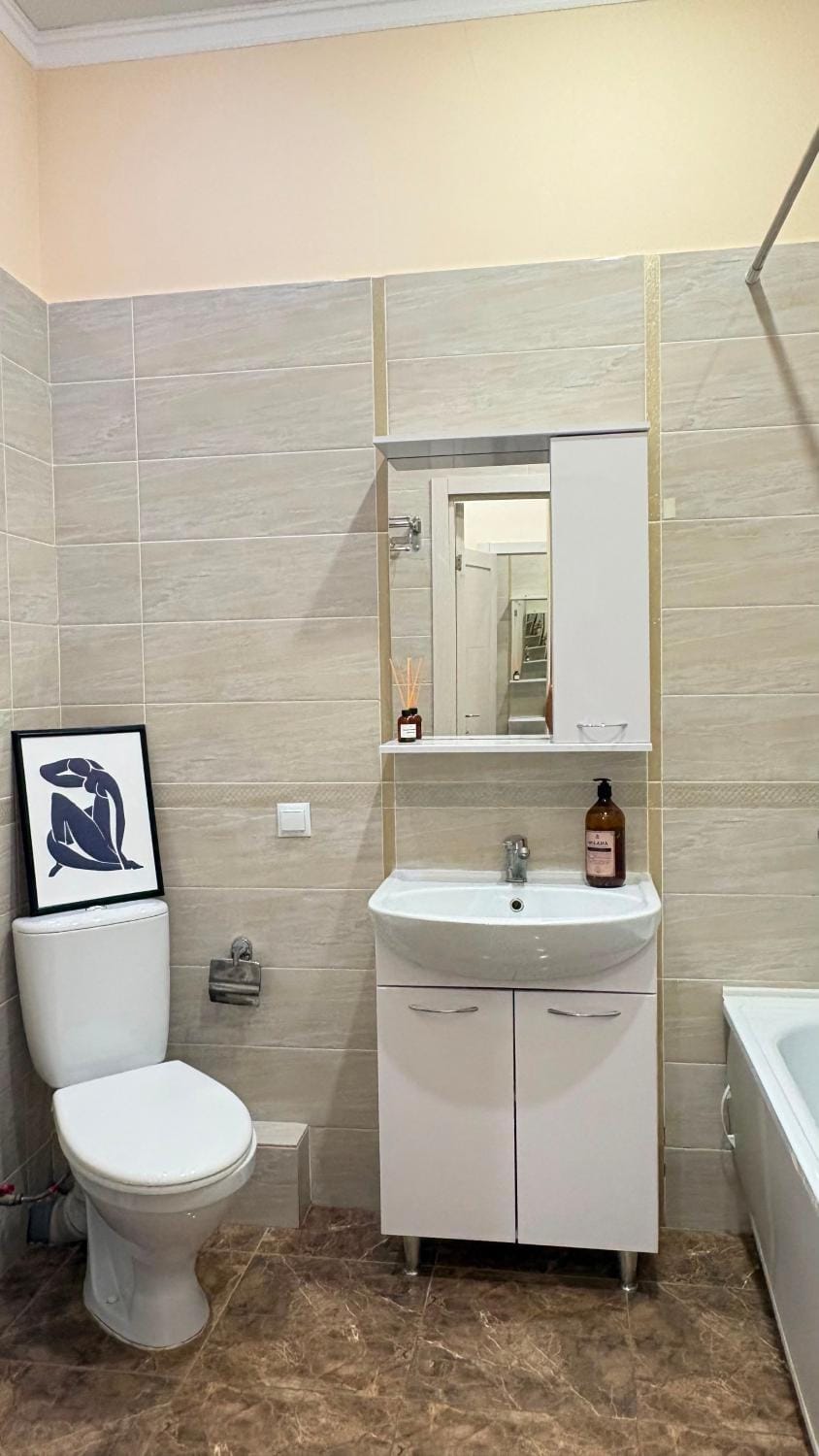 Toilet, Bath