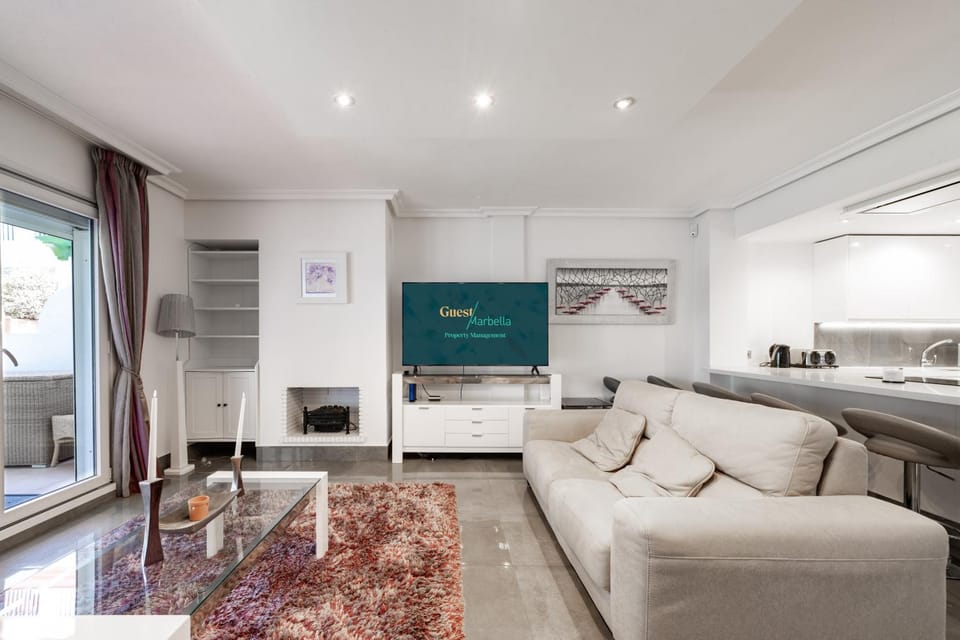 Cabopino Sun and Beach 3BR Apartment in Marbella