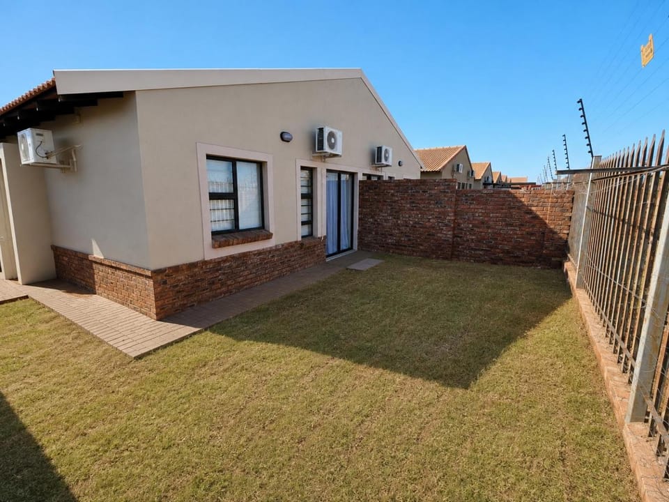 Cozy at 109 Apartment in North West, South Africa