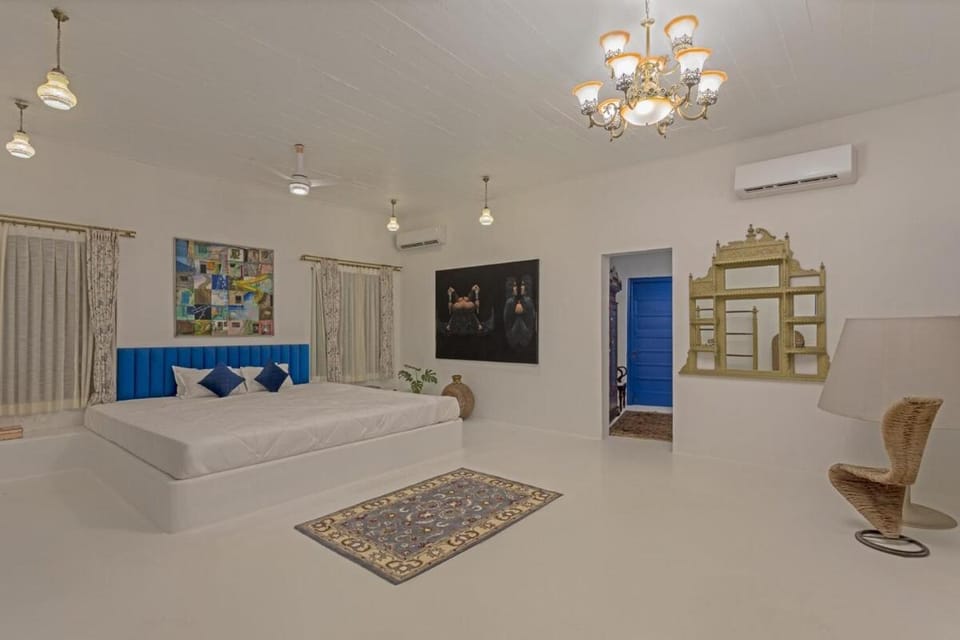 StayVista at Villa Santora with BBQ, Infinity Pool Villa in Maharashtra