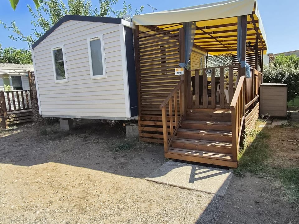 Mobile Home - Camping - Port-la-Nouvelle Campground/ 
RV Resort in Port-la-Nouvelle