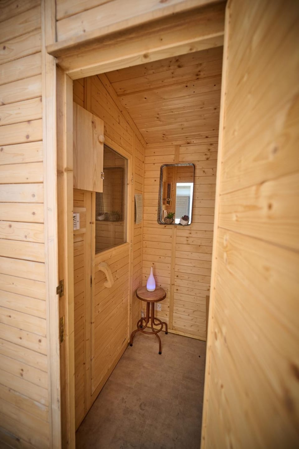 Humbleton Barn Wellness Stays - Full Private Gym - Infrared Sauna - Hot Tub - Personal training Villa in Derby