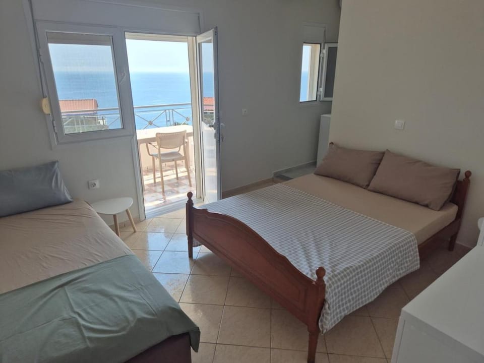 Sunset & Sea View Apartment in Dhërmi