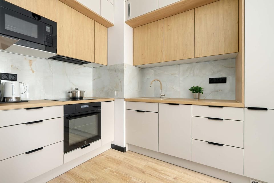 Coffee/tea facilities, Kitchen or kitchenette, dishwasher, oven, stove