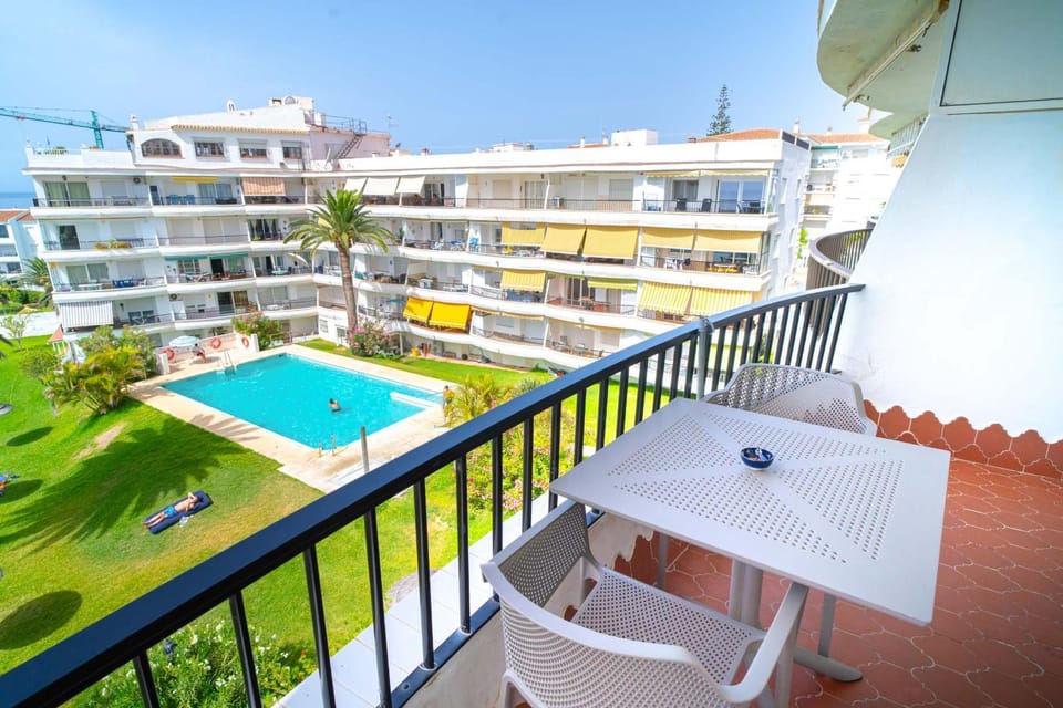 View (from property/room), Balcony/Terrace, Swimming pool