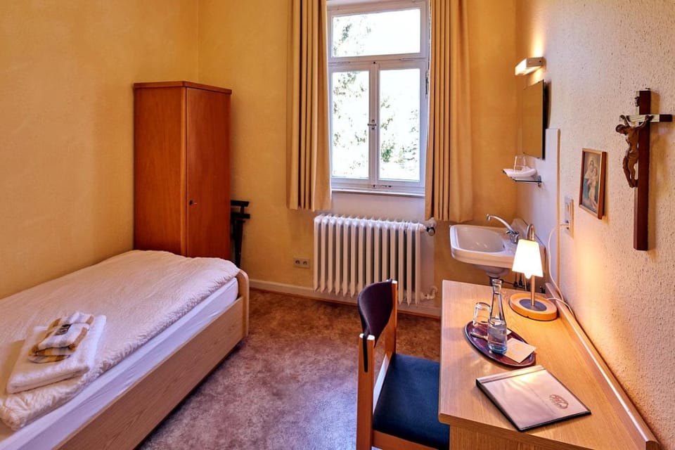 MARIENAU Tagungs- und Gästehaus, spiritueller Flair am Wallfahrtsort Schönstatt Hotel in Koblenz