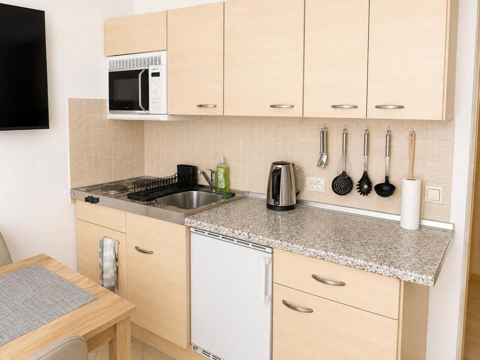 Coffee/tea facilities, Kitchen or kitchenette