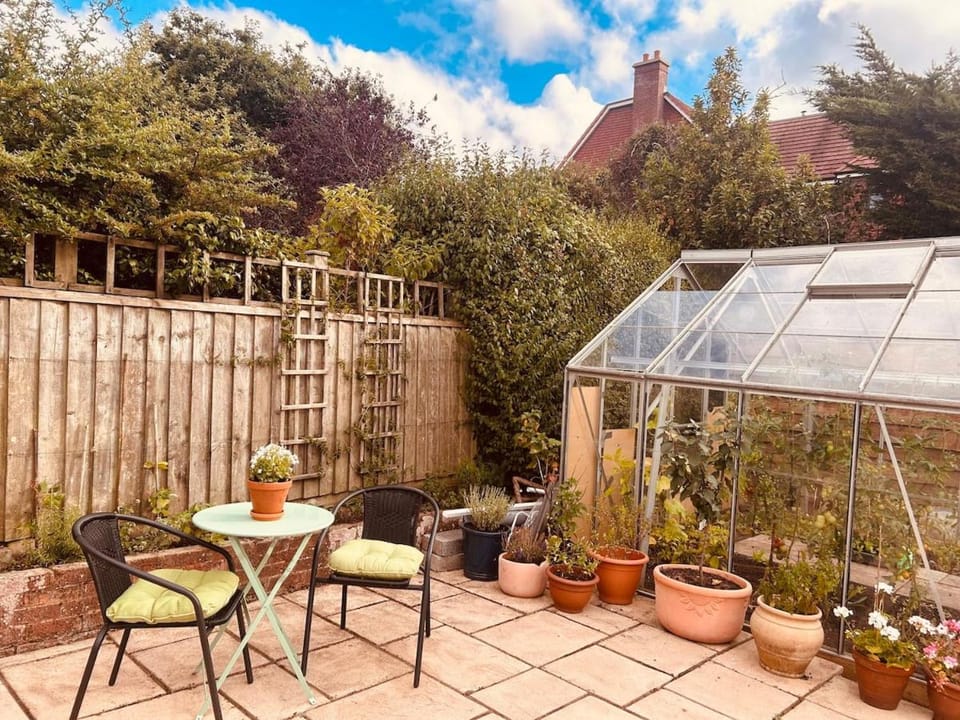 Swallows Garden Annexe Apartment in Exmouth