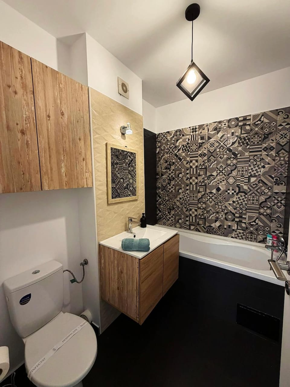 Chique Studio near Mall Plaza 2 Apartment in Bucharest