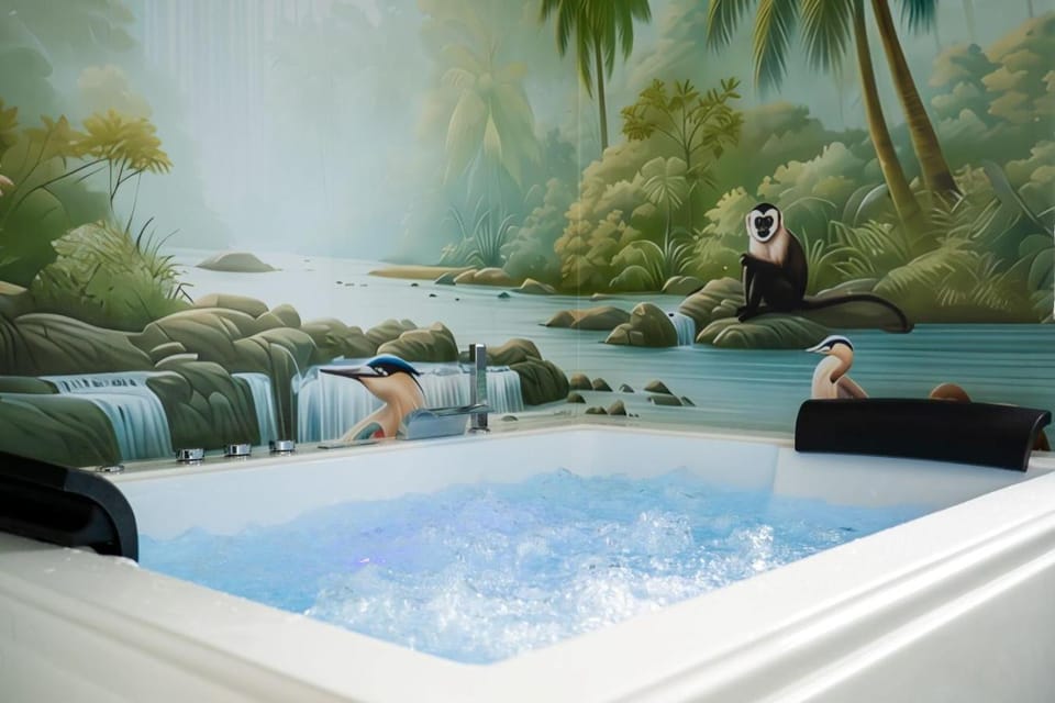 Hot Tub, Hot Tub