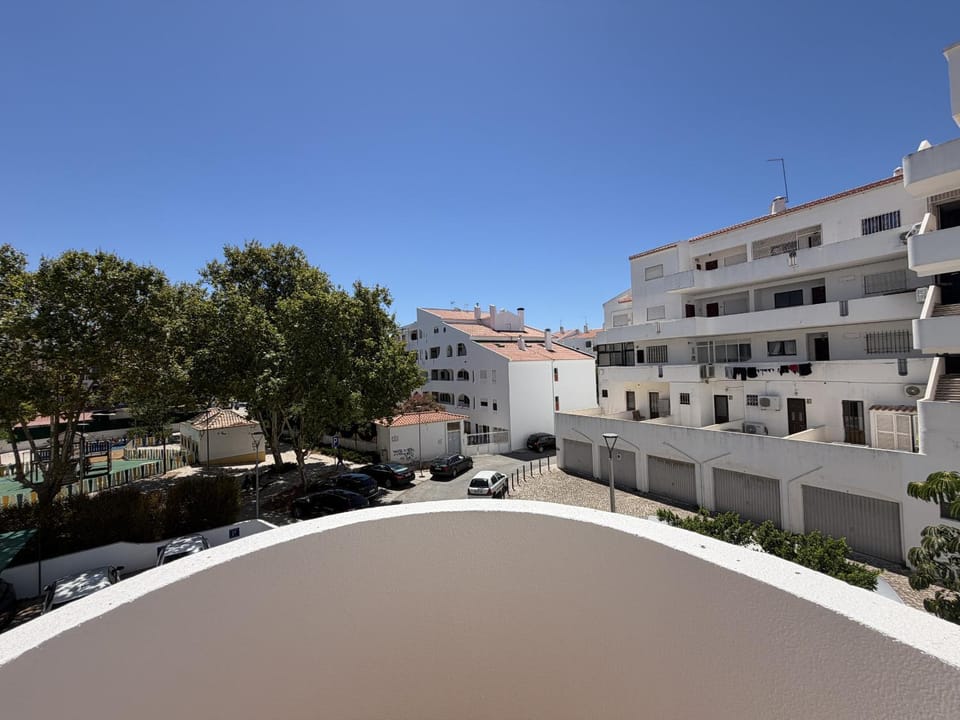 Neighbourhood, Street view, Location, Parking
