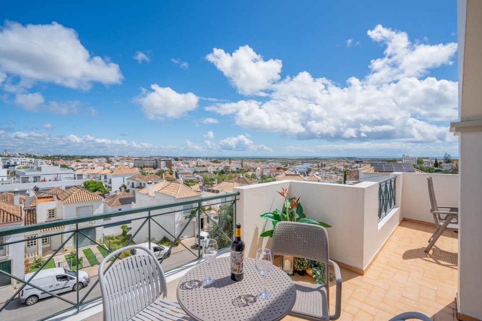 Tavira Sunrise, Tavira Residential, Hillside Apartment in Tavira