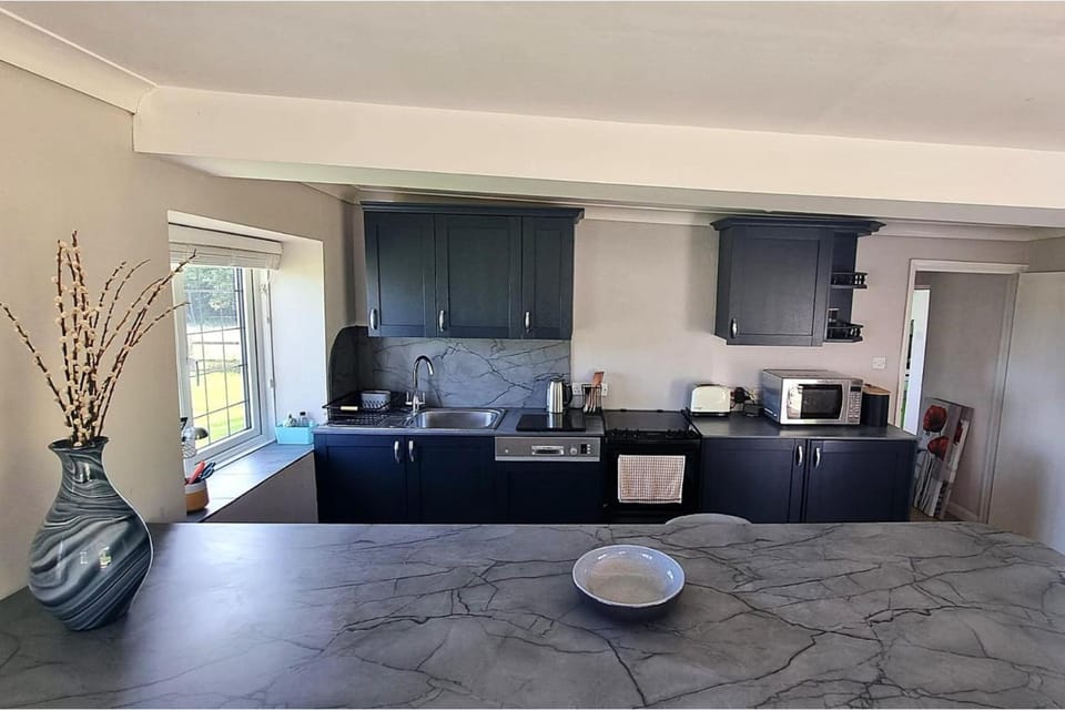 Wedgwood House - Pet Friendly Countryside Retreat House in Rother District