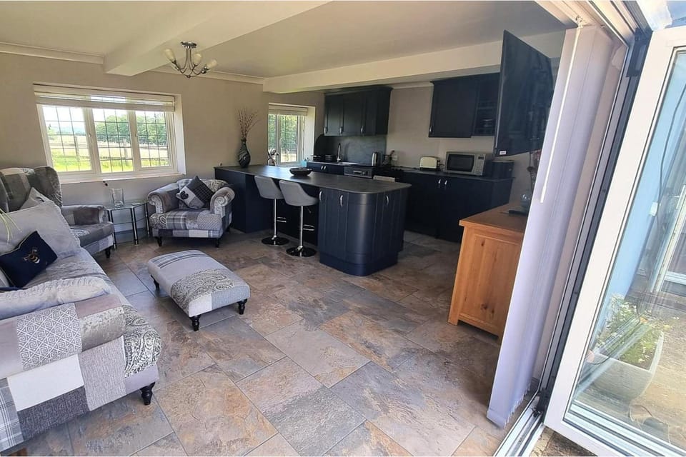 Wedgwood House - Pet Friendly Countryside Retreat House in Rother District