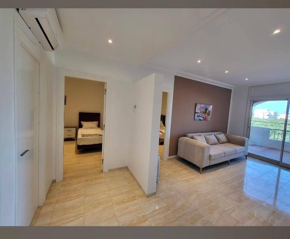 TV and multimedia, wardrobe