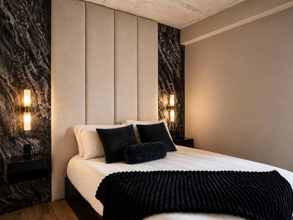 Signature condo Rooftop pool & BBQ terrace Apartment in Quebec City
