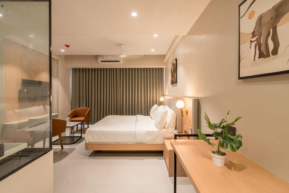 TV and multimedia, Photo of the whole room, air conditioner