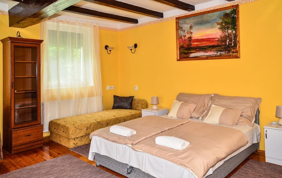 Bed, Bedroom, wardrobe