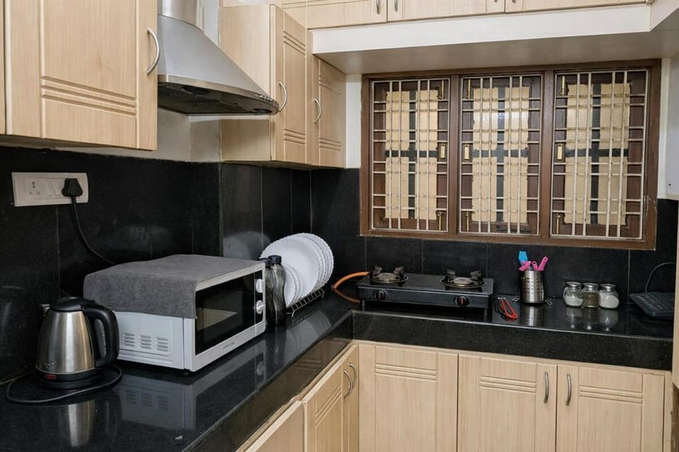 Vintage 3BHK Near Capital Park & Rameswaram-Cafe 302 Apartment in Hyderabad