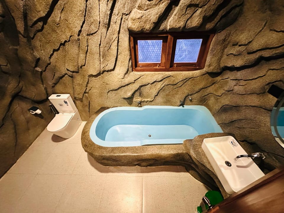 Bathroom, Bath