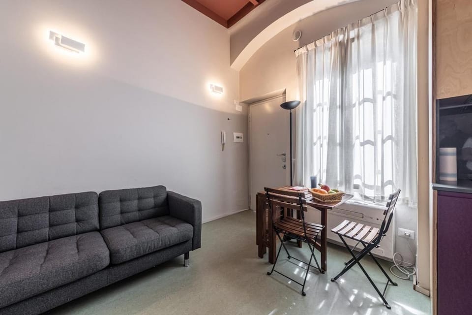 Xenia Milano - 2 room apt in Via Emilio Gola 16 - 4 Apartment in Milan