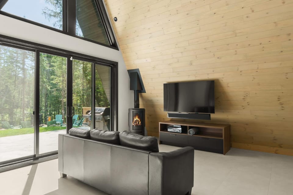 Spa & Nature - Le Nid des Monts Chalet in Saint-Alexis-des-Monts