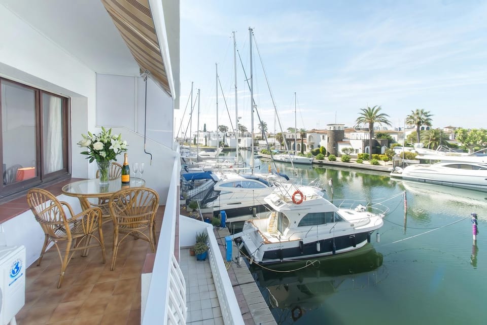 Balcony/Terrace, River view