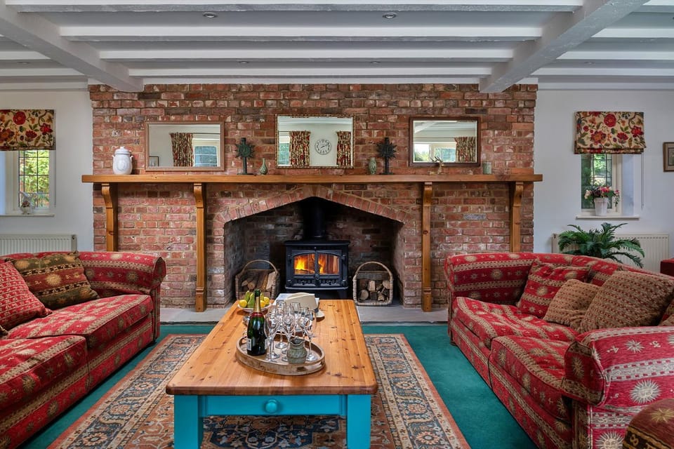 Communal lounge/ TV room, Living room