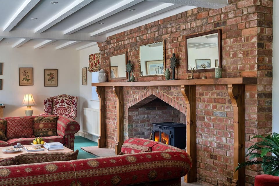 Communal lounge/ TV room, Living room