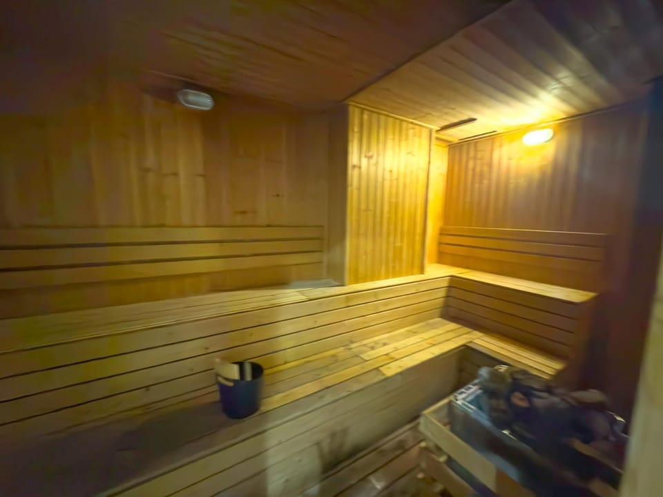 Sauna, Sunset