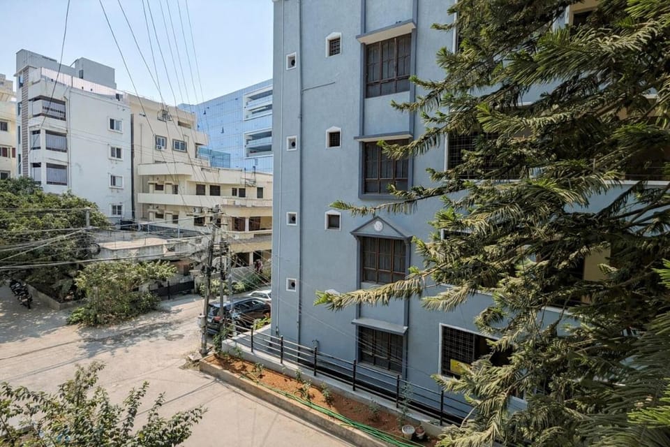 Vintage 3BHK Near Capital Park & Rameswaram-Cafe 101 Apartment in Hyderabad