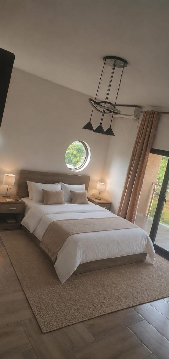Iolandas Private Peaceful Getaway Matola Rio House in Africa