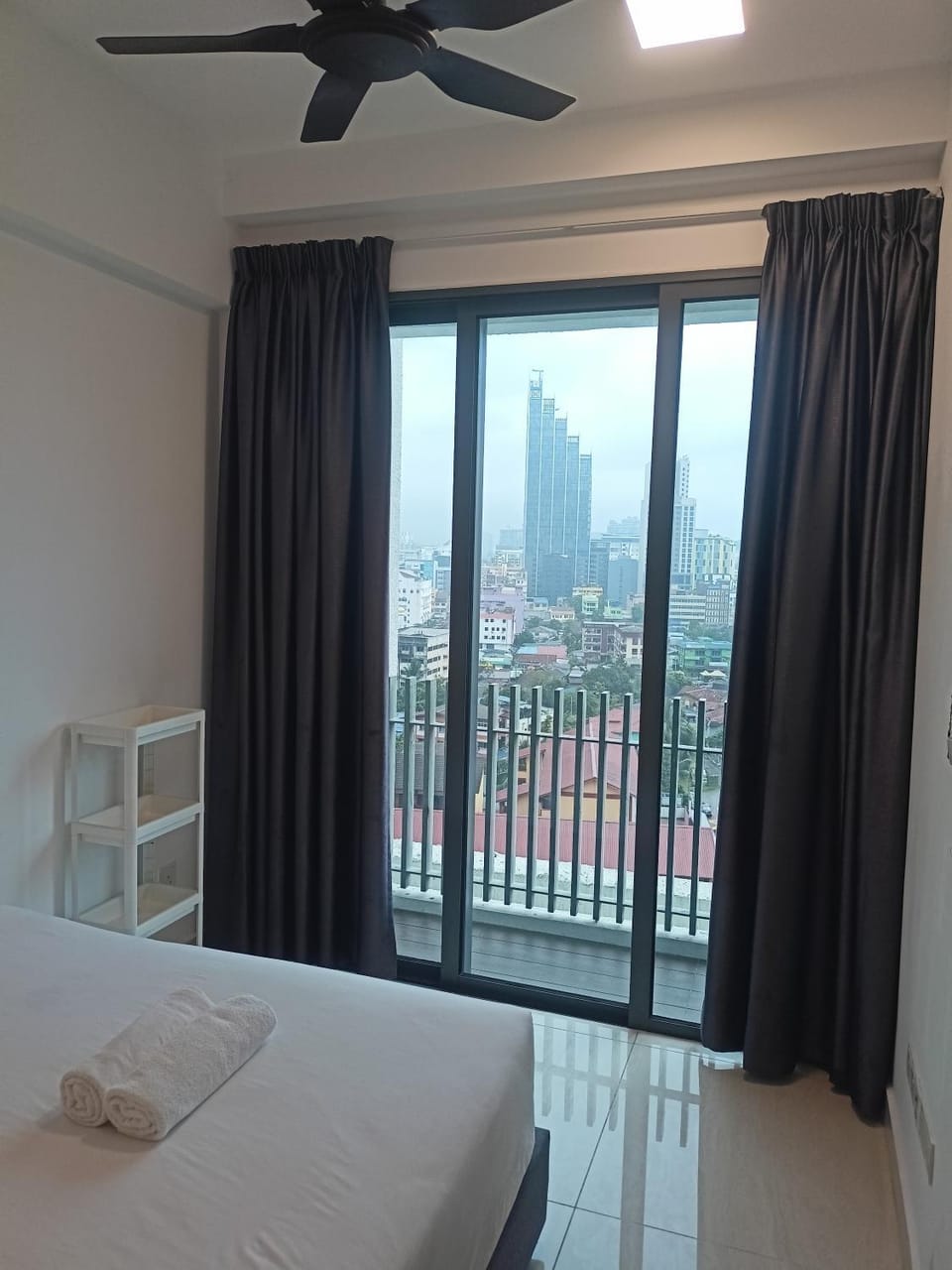 Bed, Natural landscape, View (from property/room), Balcony/Terrace, Photo of the whole room, Bedroom, fireplace