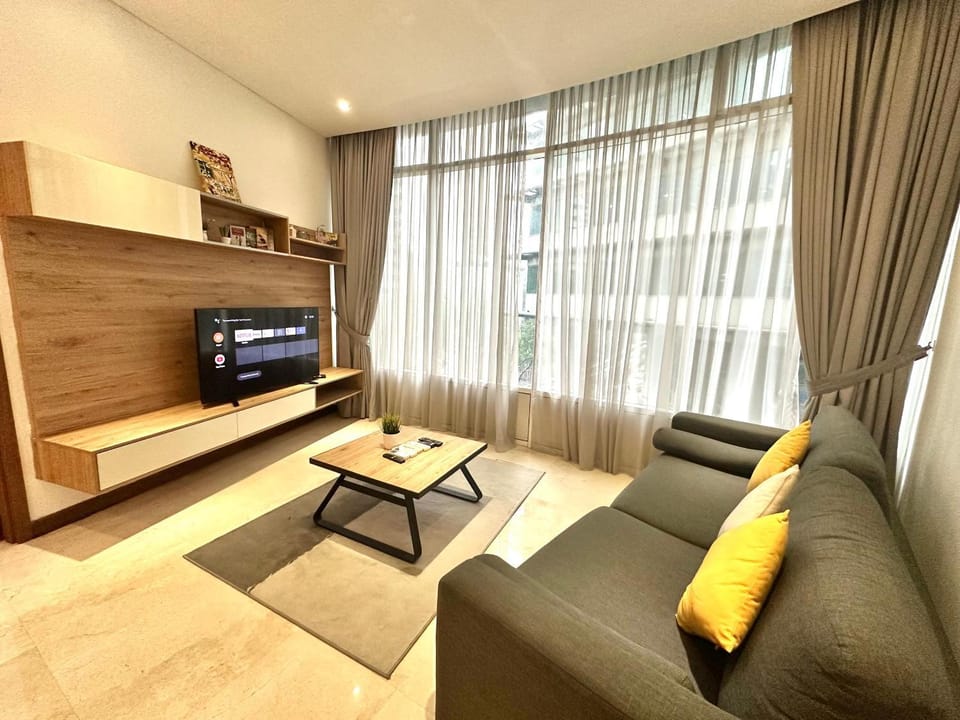 Communal lounge/ TV room, TV and multimedia, Living room, Seating area, Evening entertainment