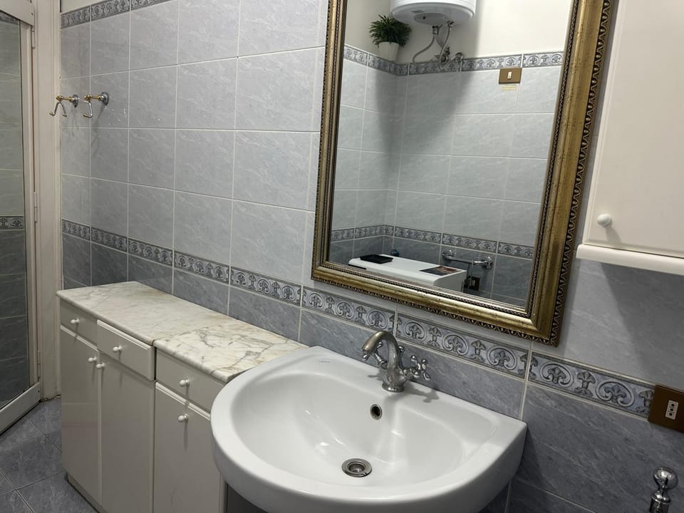 Ziani Home Apartment in Rome