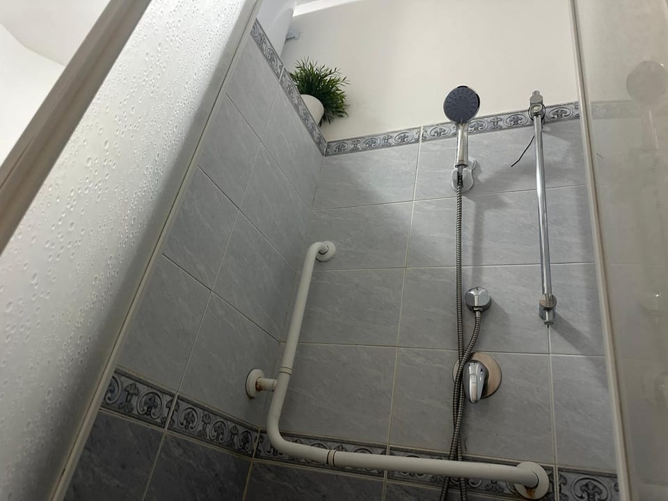 Ziani Home Apartment in Rome