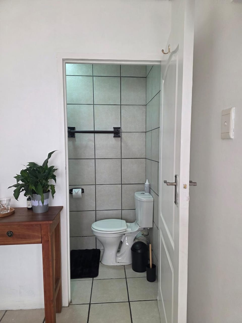 Cozy budget room situated at a guest house Apartment in Eastern Cape