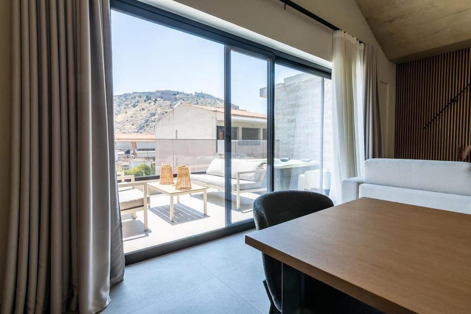 Olive Suite 402 Apartment in Nafplion